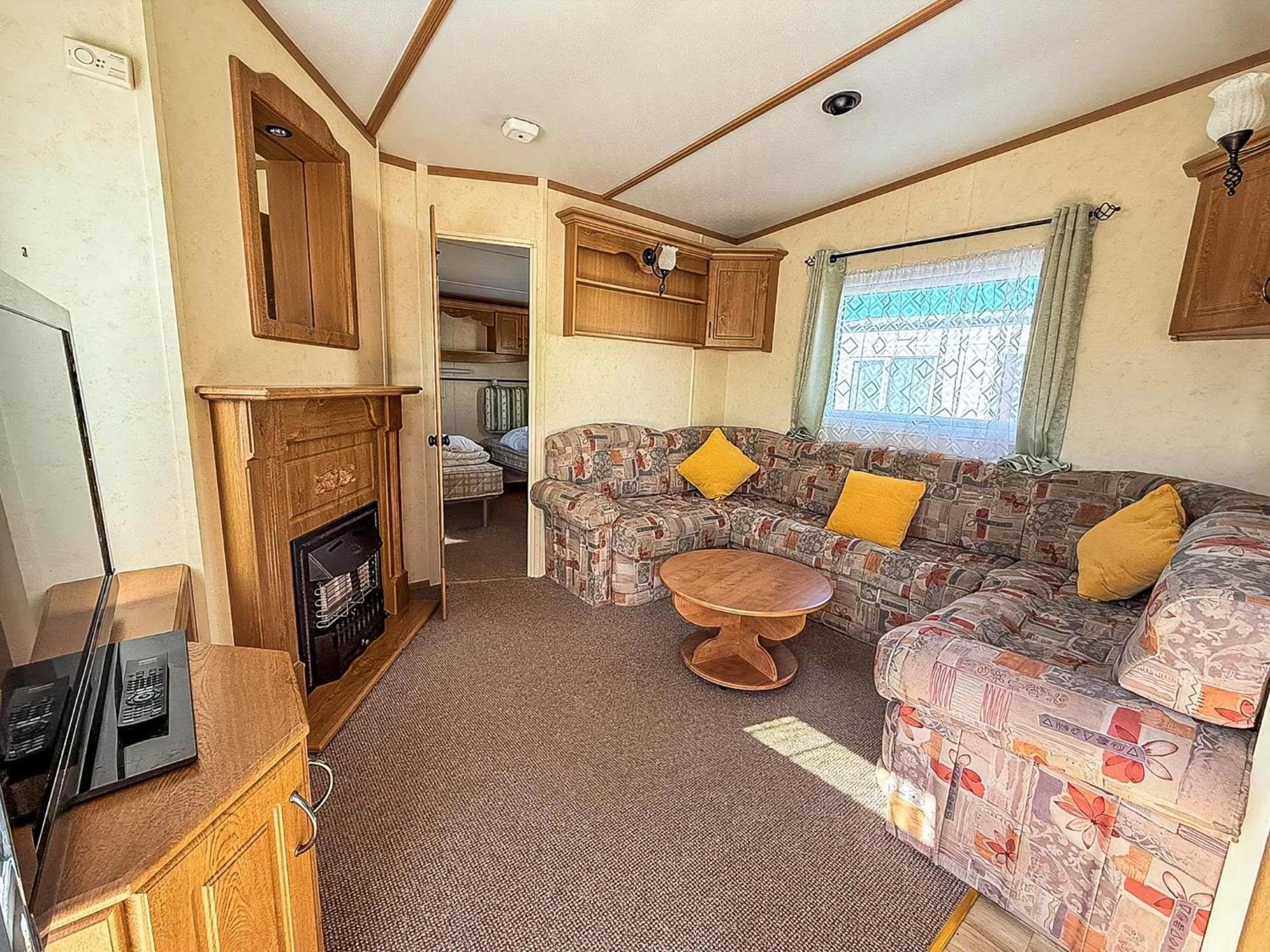 6 Berth Caravan By The Beach In Hunstanton In Norfolk, Pets Welcome Ref 13009L Ngoại thất bức ảnh
